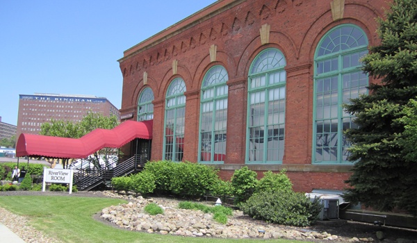 Cleveland Wedding Venue Spotlight: Windows on the River